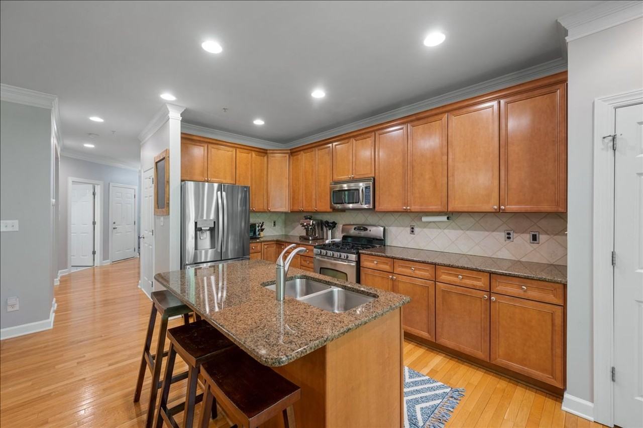 221 Towne Ridge Ln - Photo 6 of 18