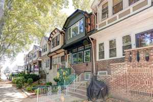 featured image of 513 S 63rd St