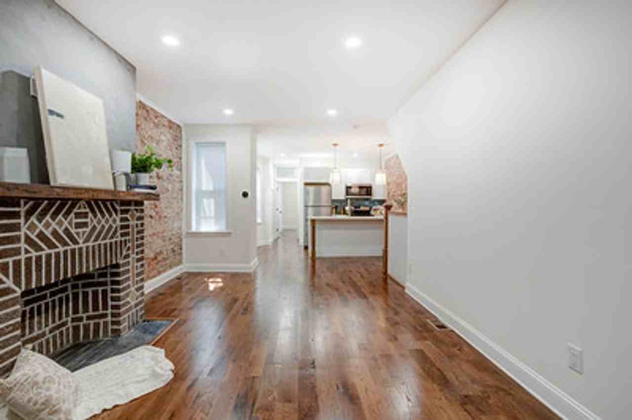 513 Cobbs Creek Parkway - Photo 4 of 45