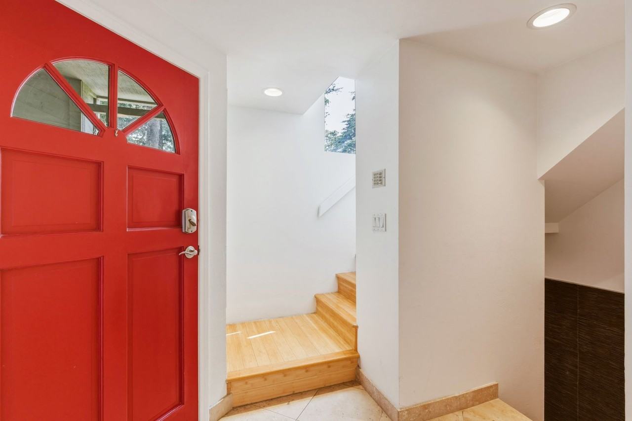 832 15th St - Photo 3 of 50