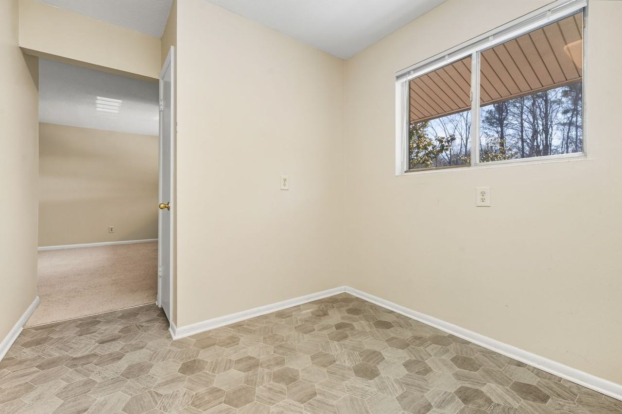 6 Shepherd Ln Bldg D - Photo 7 of 13