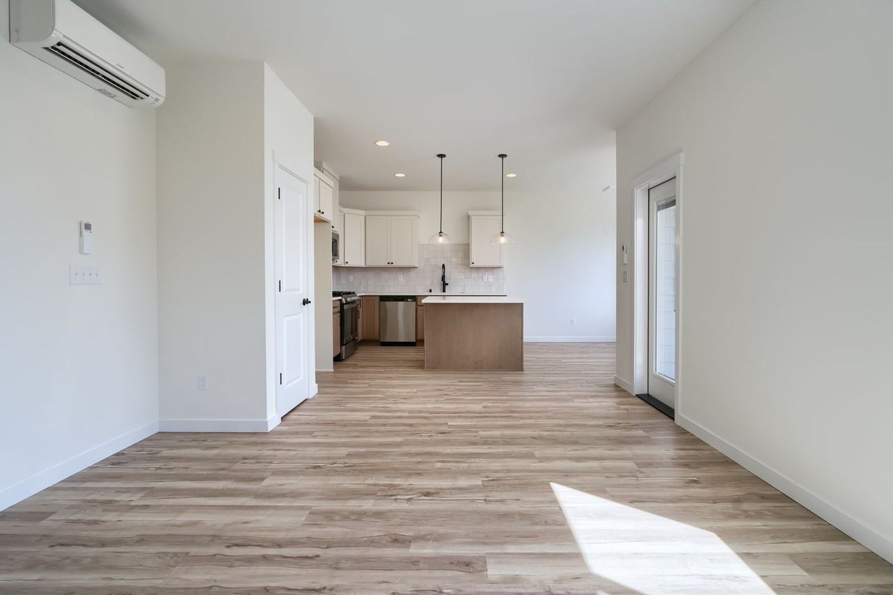 649B Bucko Ave - Photo 5 of 32