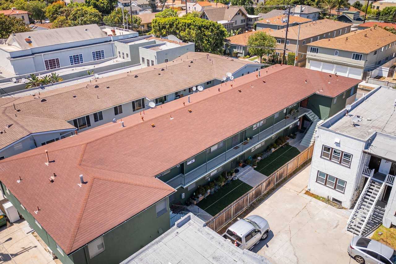 3024 E 3rd Street - LA RE 1 LLC - Photo 3 of 4