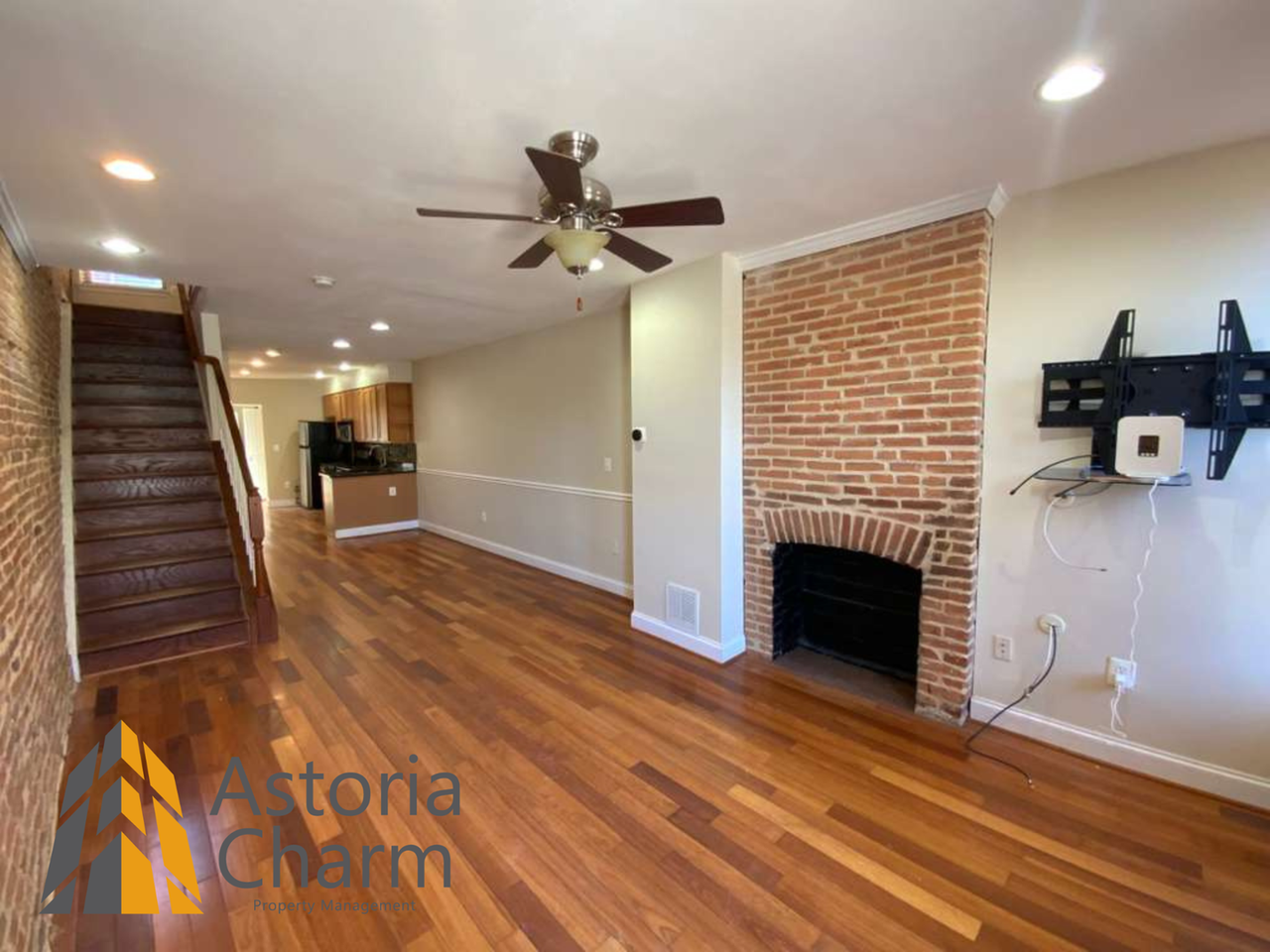 1942 Light St - Photo 6 of 28