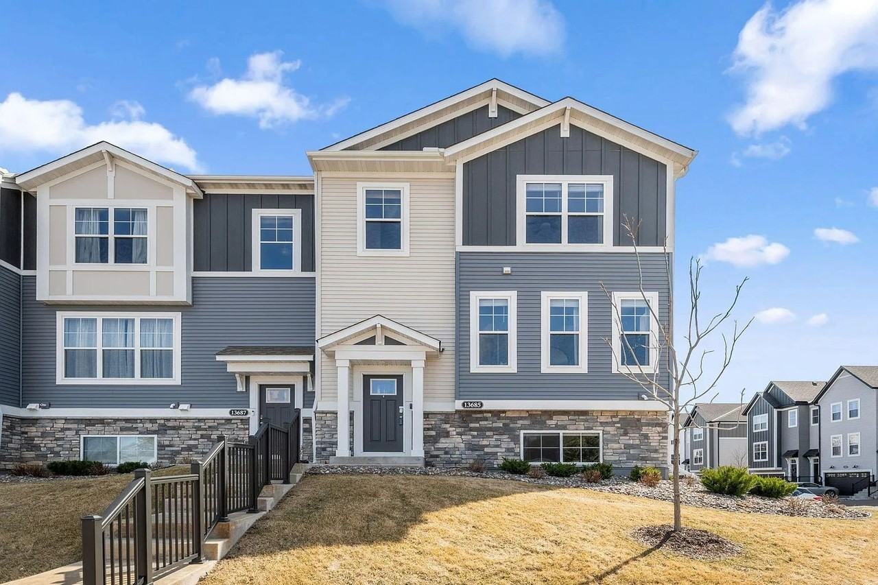 13685 Marsh View Trl - Photo 2 of 36