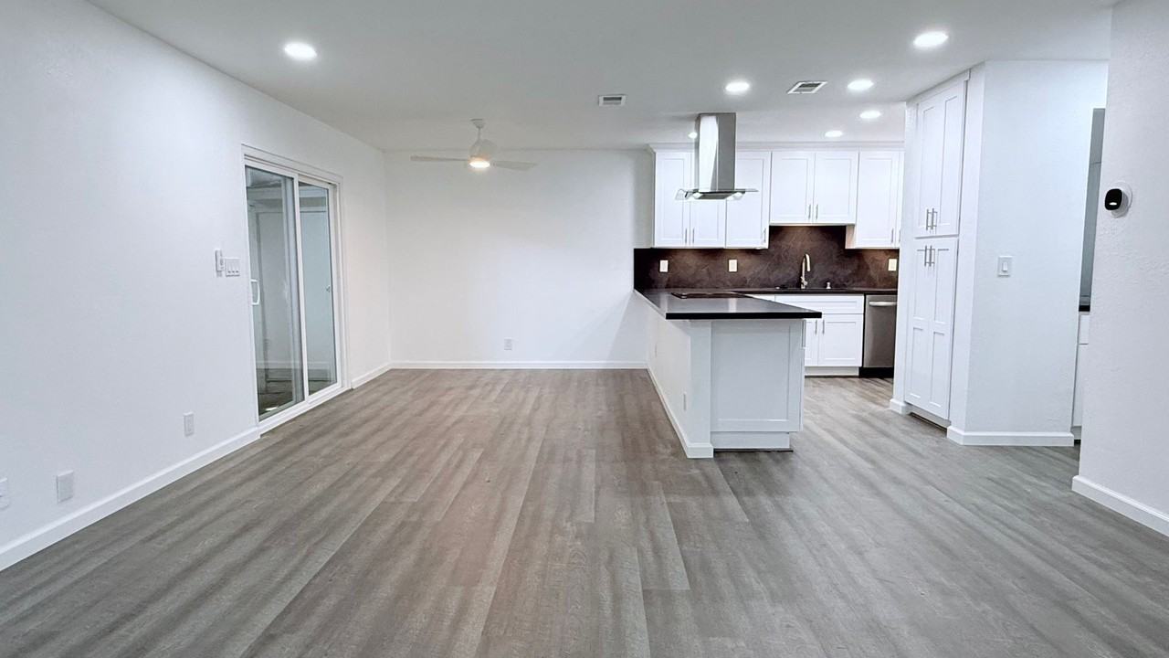 481 Carillo Ct - Photo 5 of 31