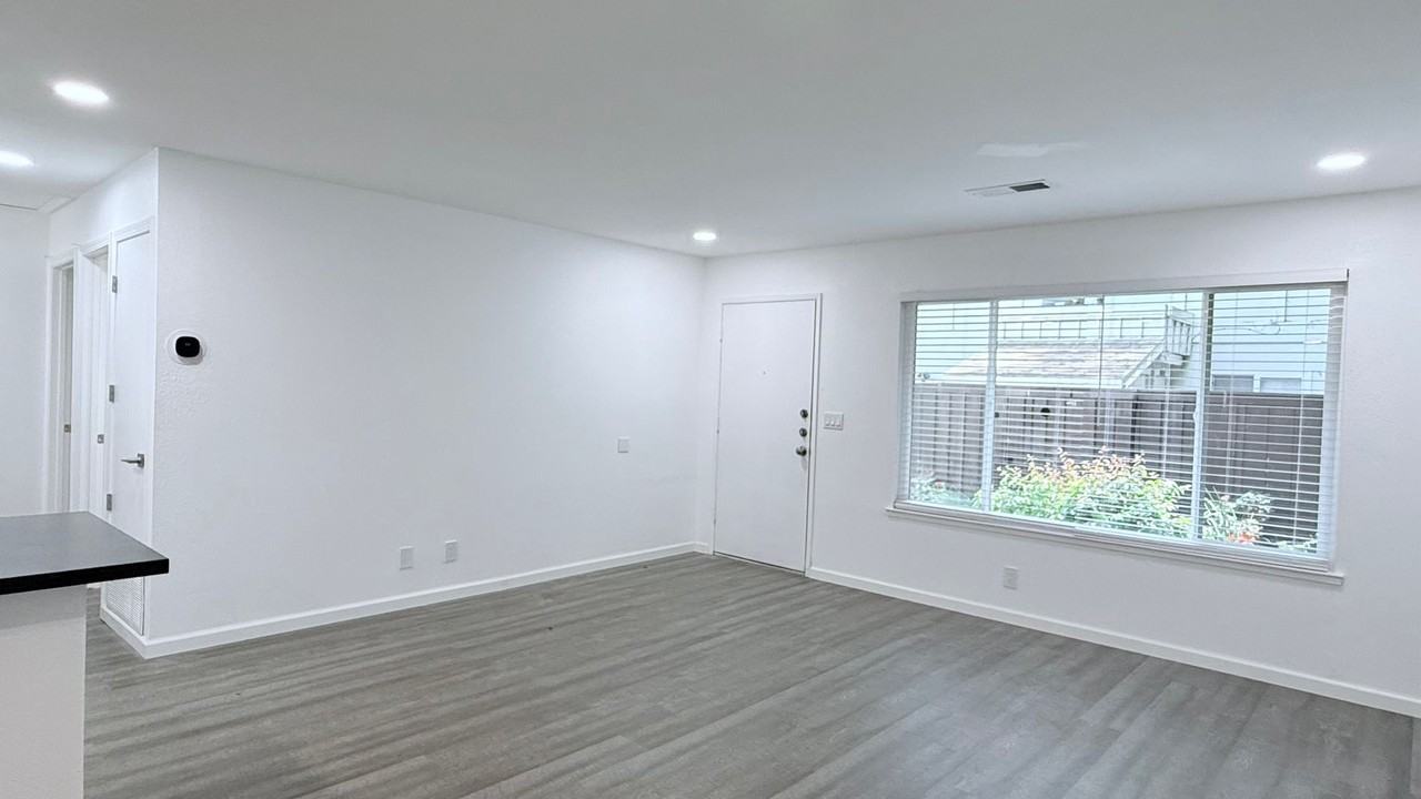 481 Carillo Ct - Photo 6 of 31