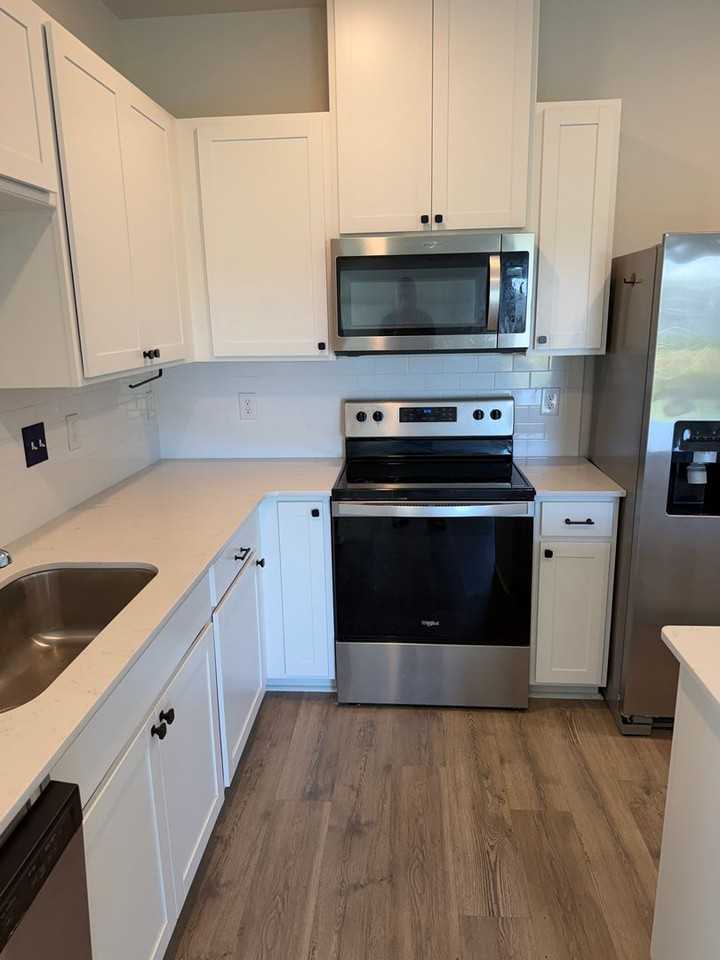 1407 Walker Way - Photo 4 of 18