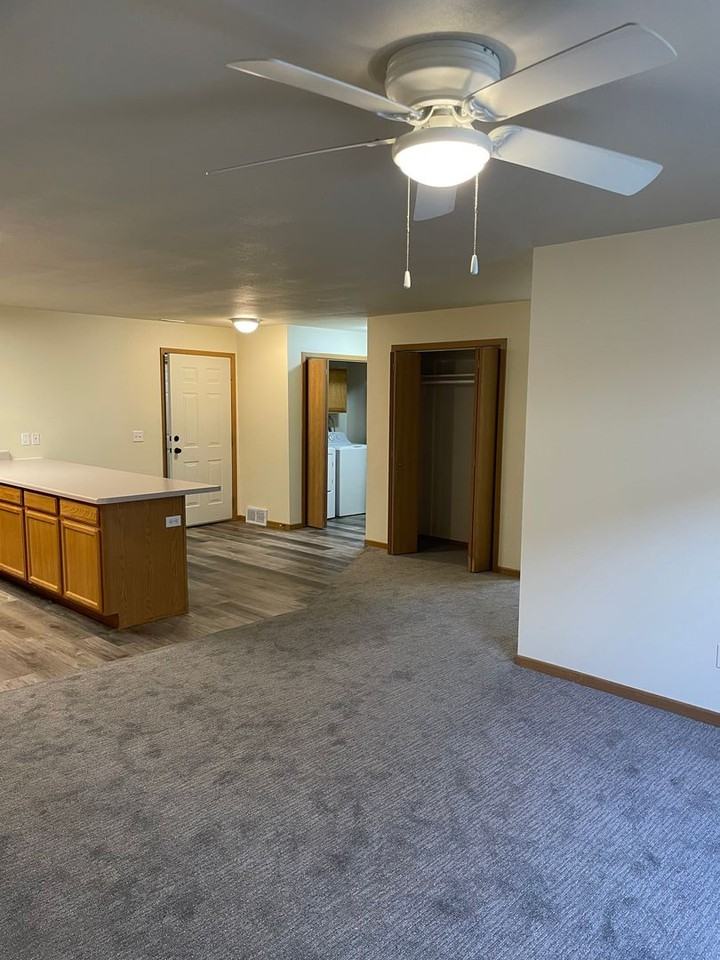 1424 E Redwood Blvd - Photo 7 of 22