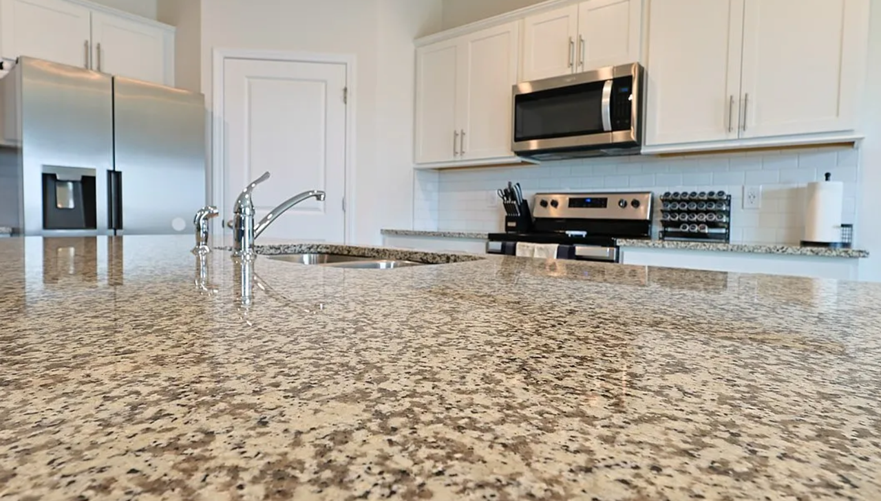 2129 Clydesmill Rd - Photo 7 of 25