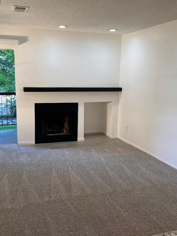 2575 S Syracuse Way - Photo 4 of 10