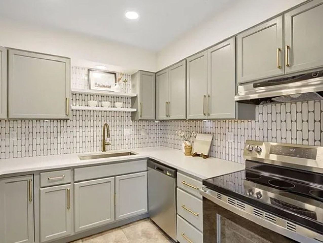 825 Pear St - Photo 7 of 21