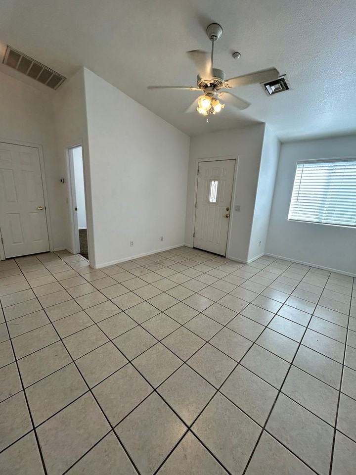 1767 Magnolia Dr - Photo 2 of 10