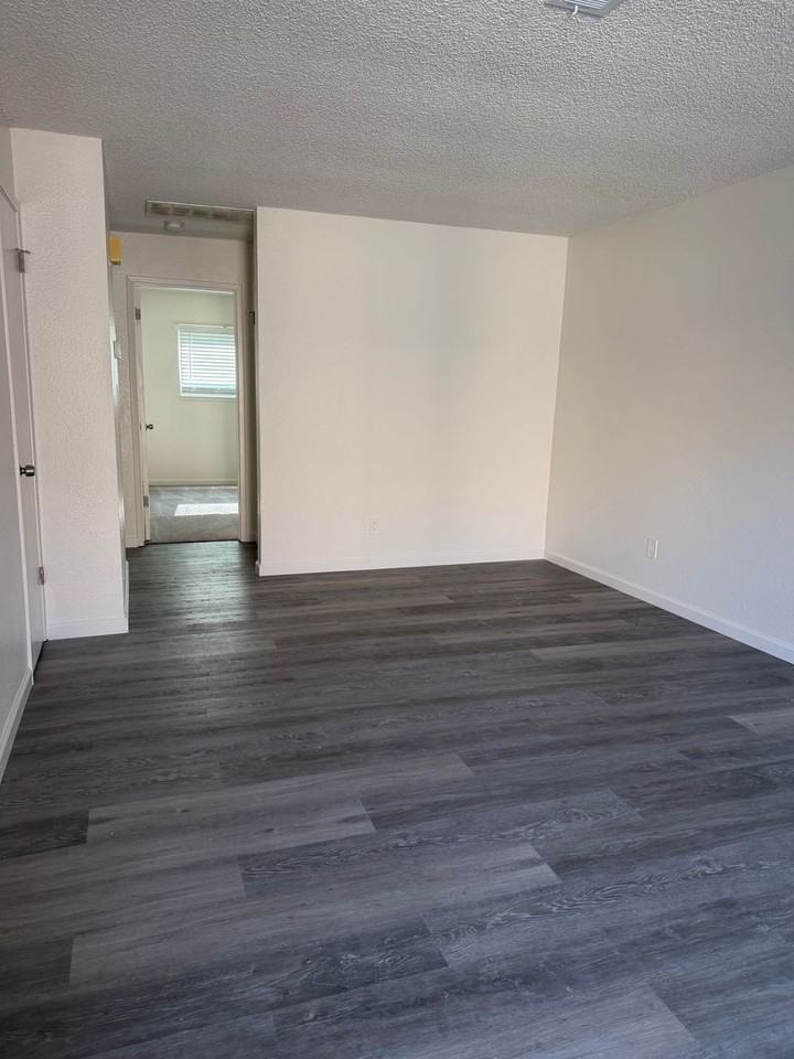 1407 South Ave #A - Photo 2 of 13
