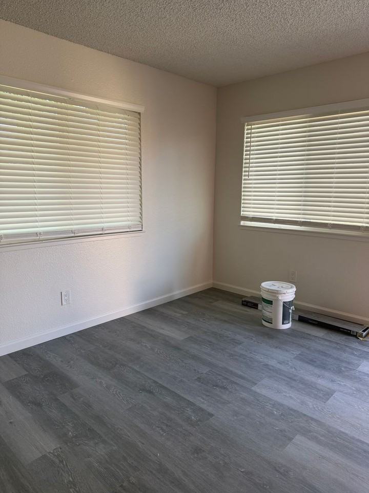 1407 South Ave #A - Photo 3 of 13