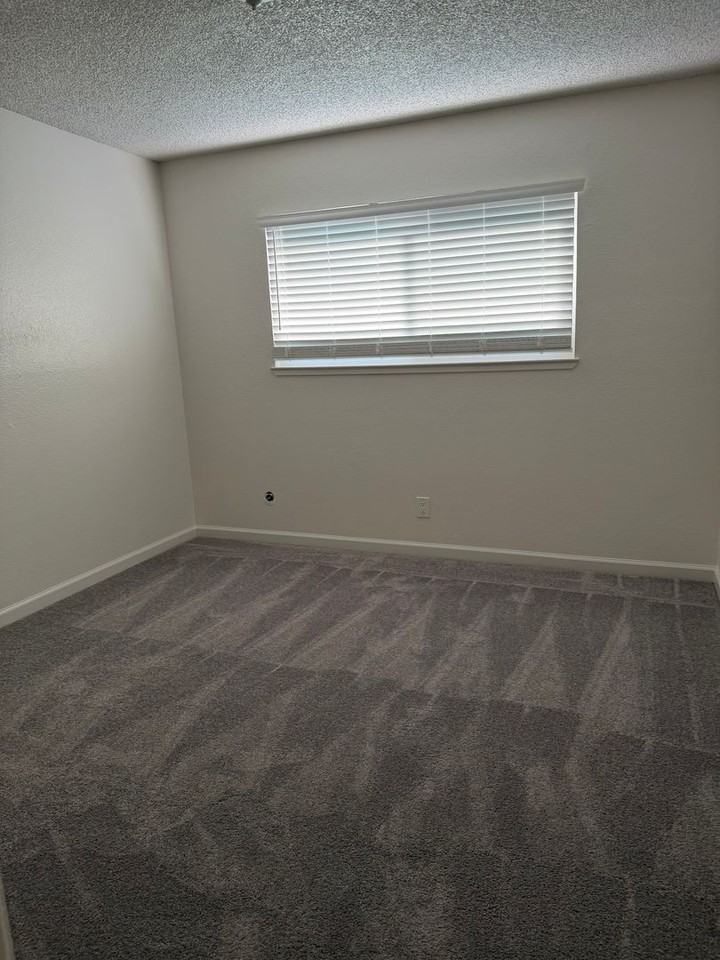 1407 South Ave #A - Photo 5 of 13