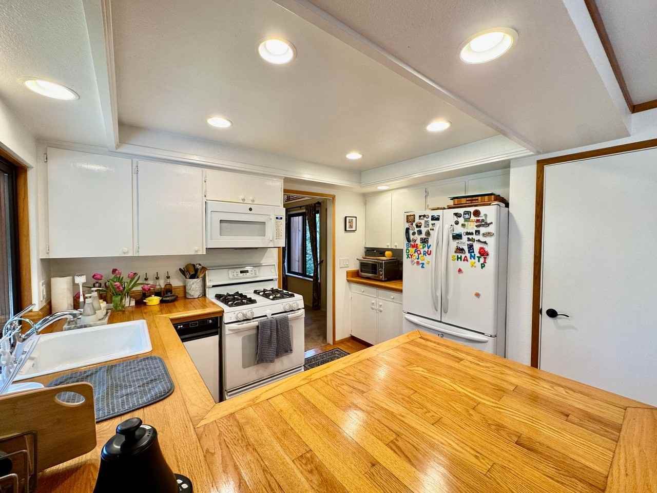 15130 Se 47th Pl - Photo 4 of 22