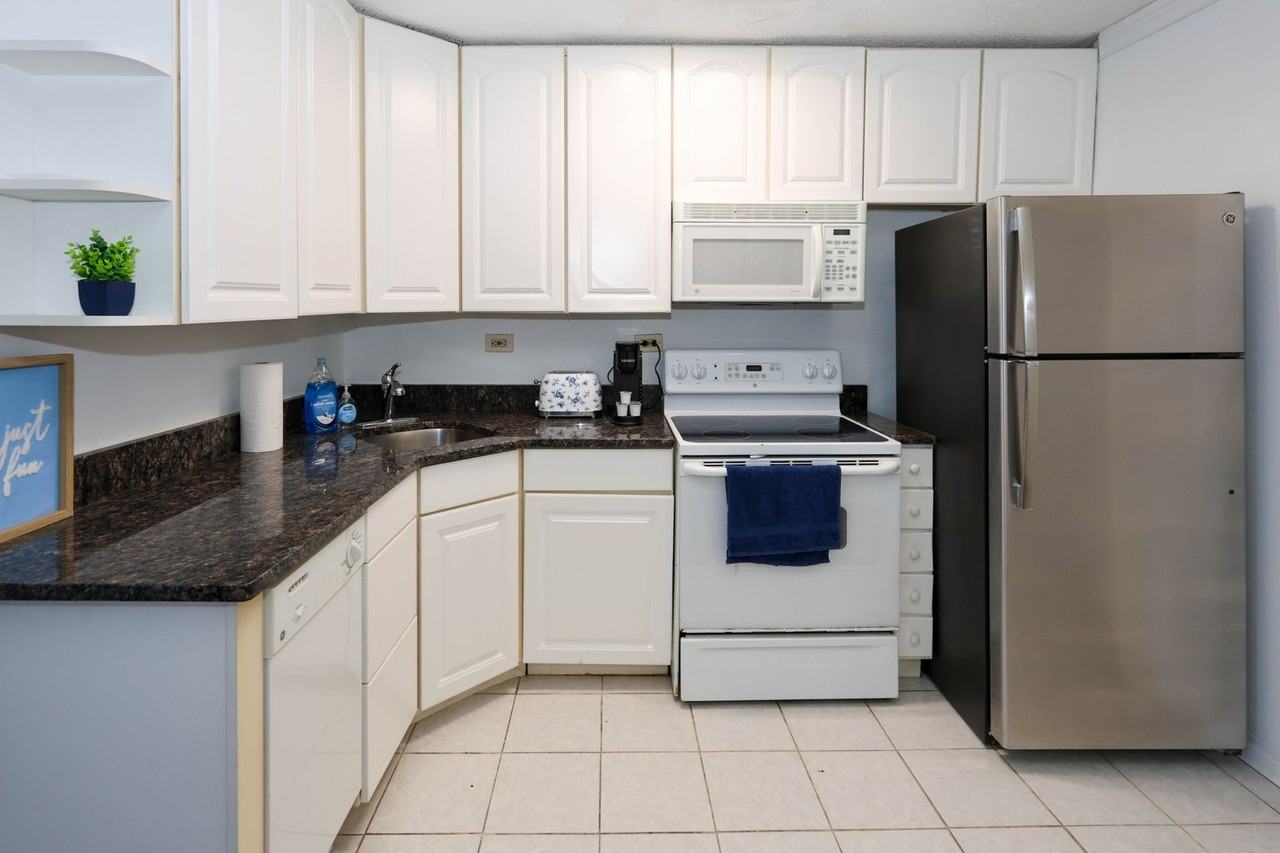 300 Peachtree St Ne #23C - Photo 4 of 34