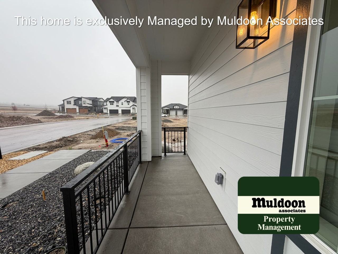 10425 Spry St - Photo 4 of 34