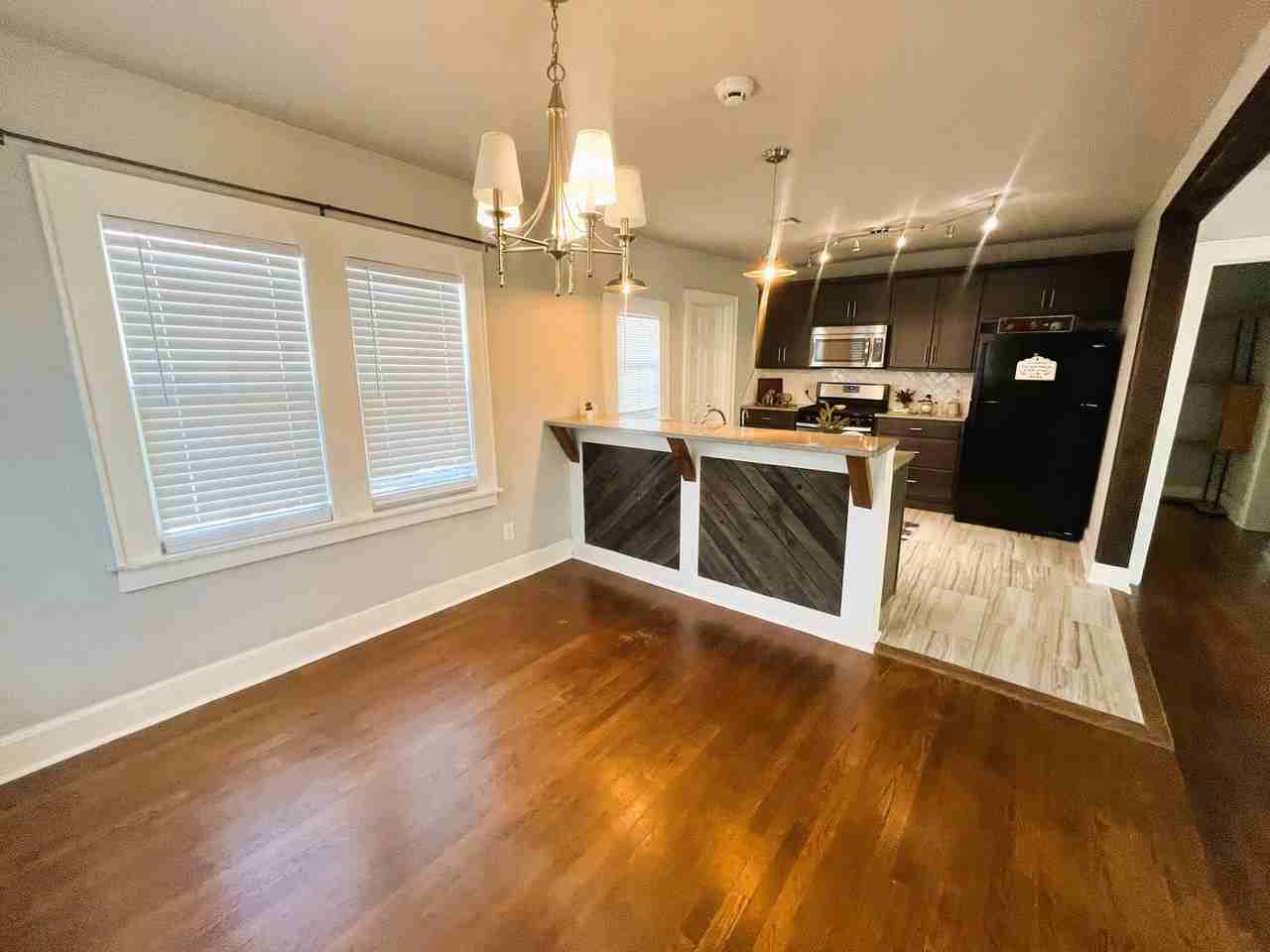 2748 Nw 22nd St - Photo 6 of 19