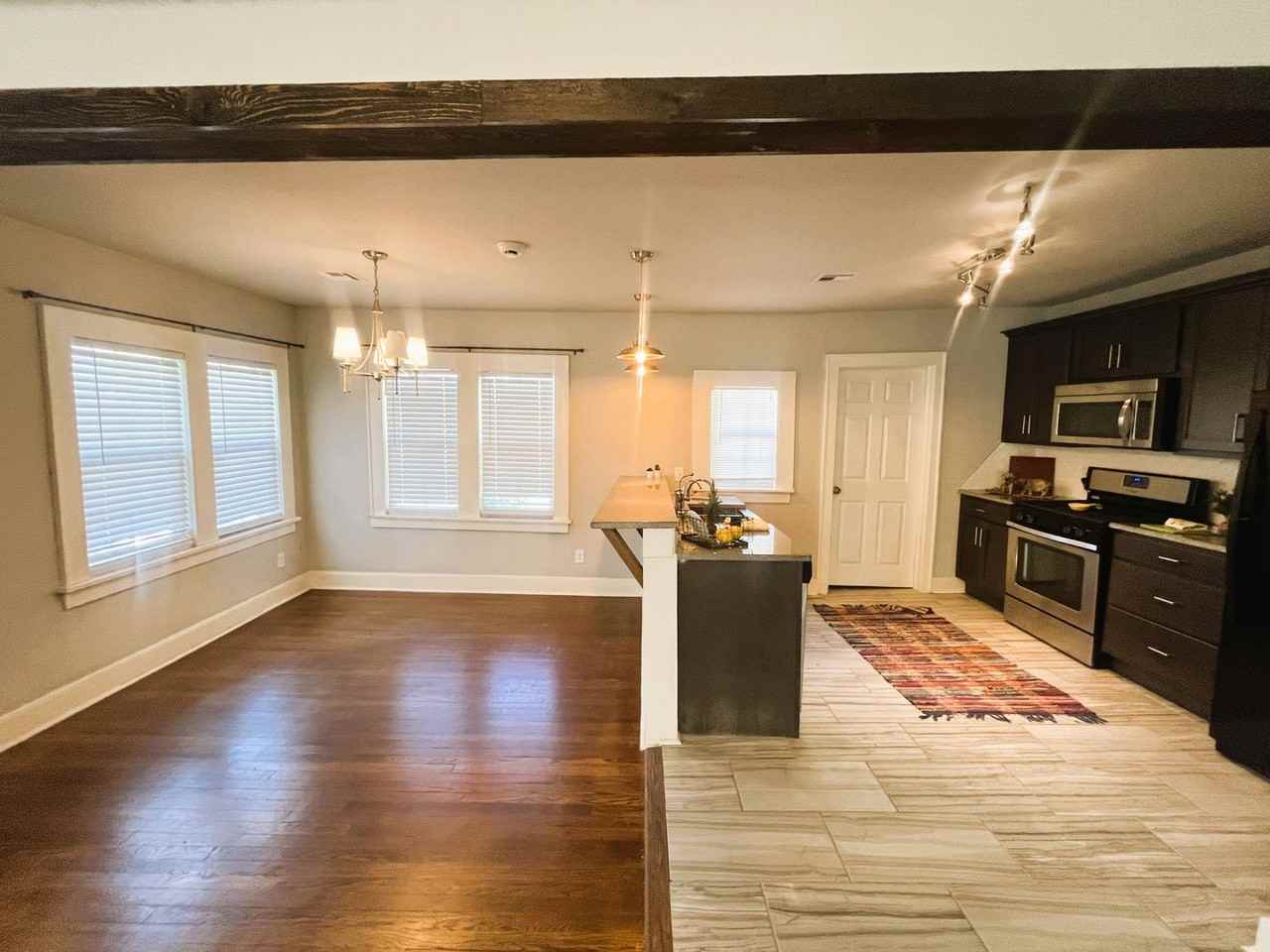 2748 Nw 22nd St - Photo 7 of 19