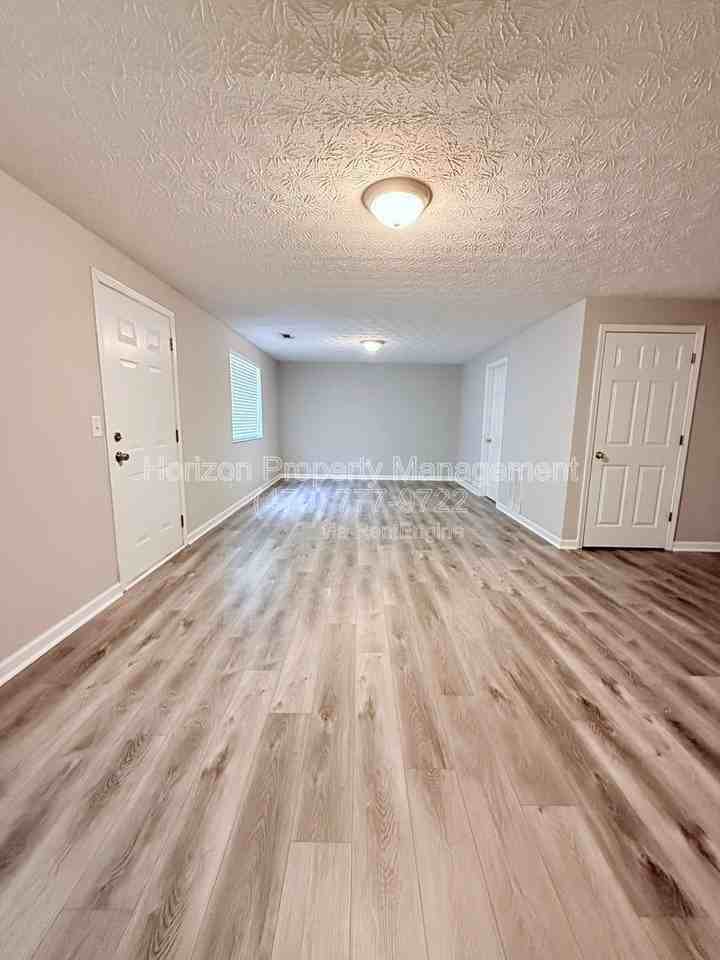 4005 Hidden Hollow Dr - Photo 6 of 29