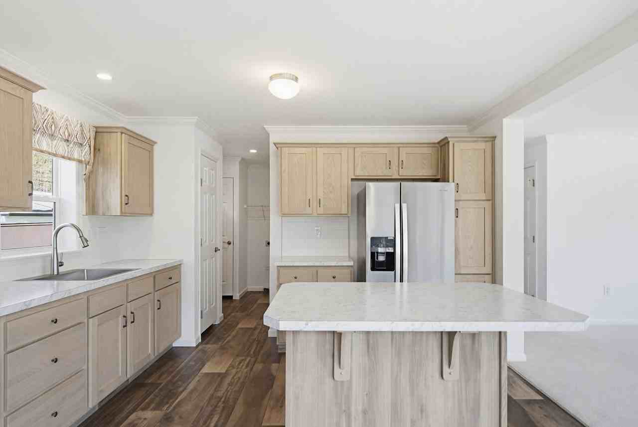 19 Parker Station Rd #5 - Photo 6 of 30