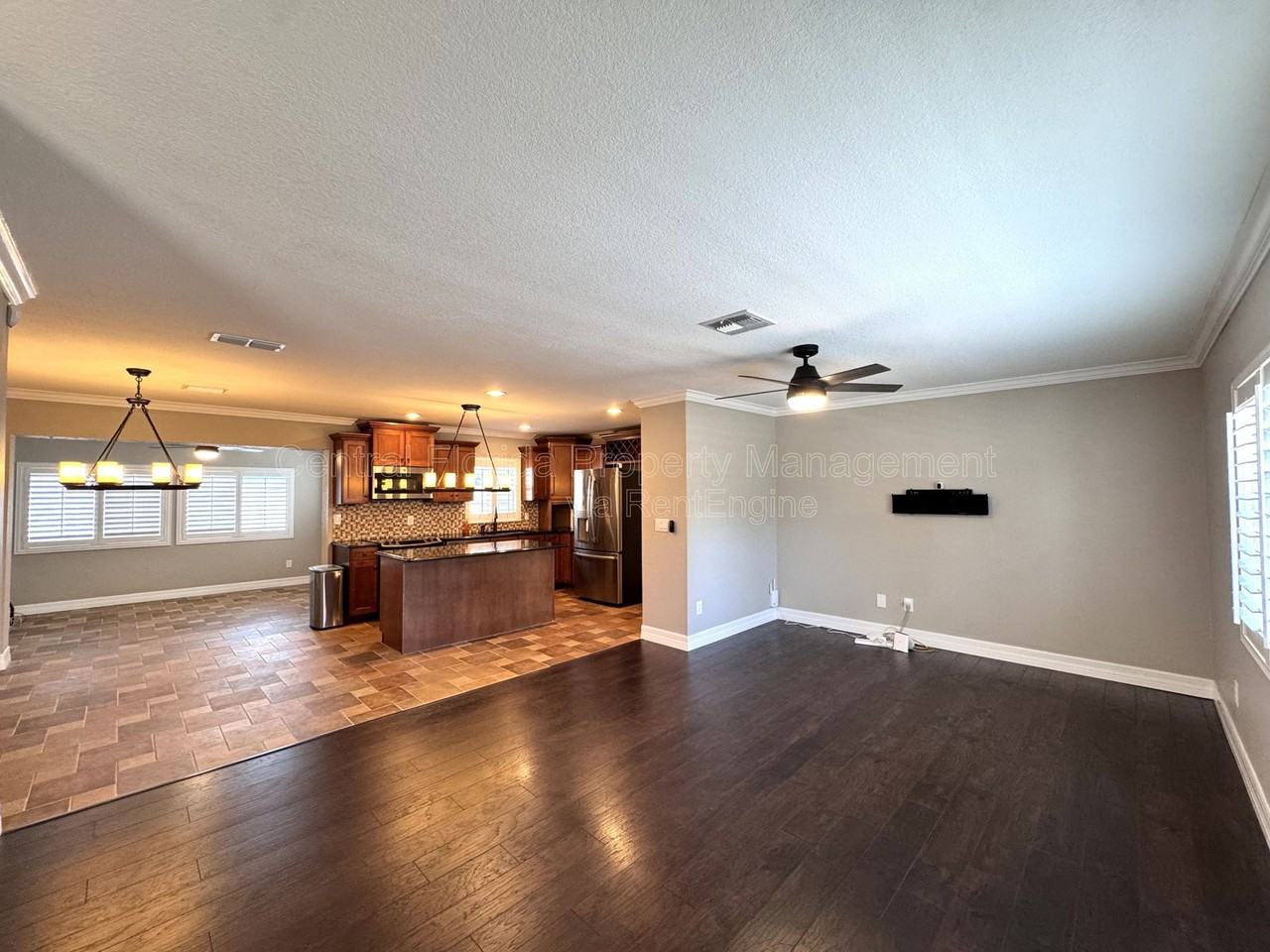 3465 Balsam Dr - Photo 4 of 24