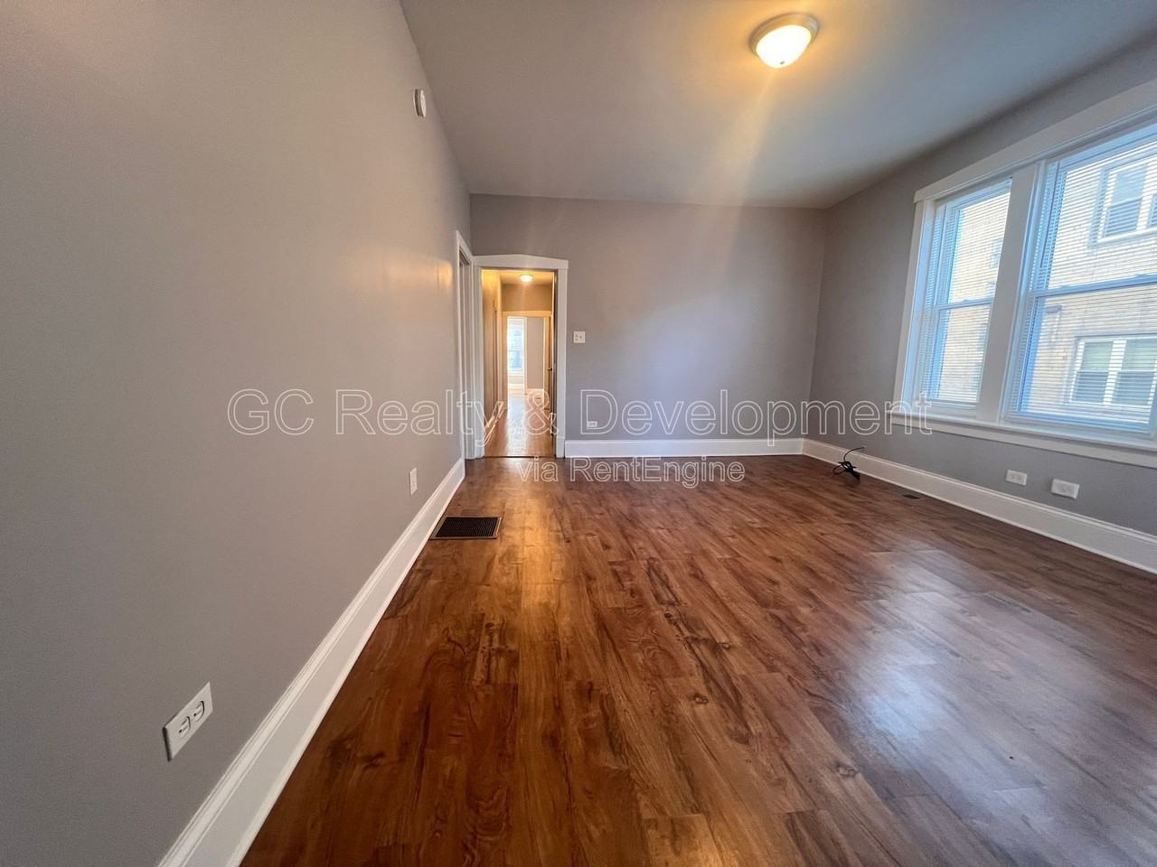 4820 N Springfield Ave #2 - Photo 5 of 31