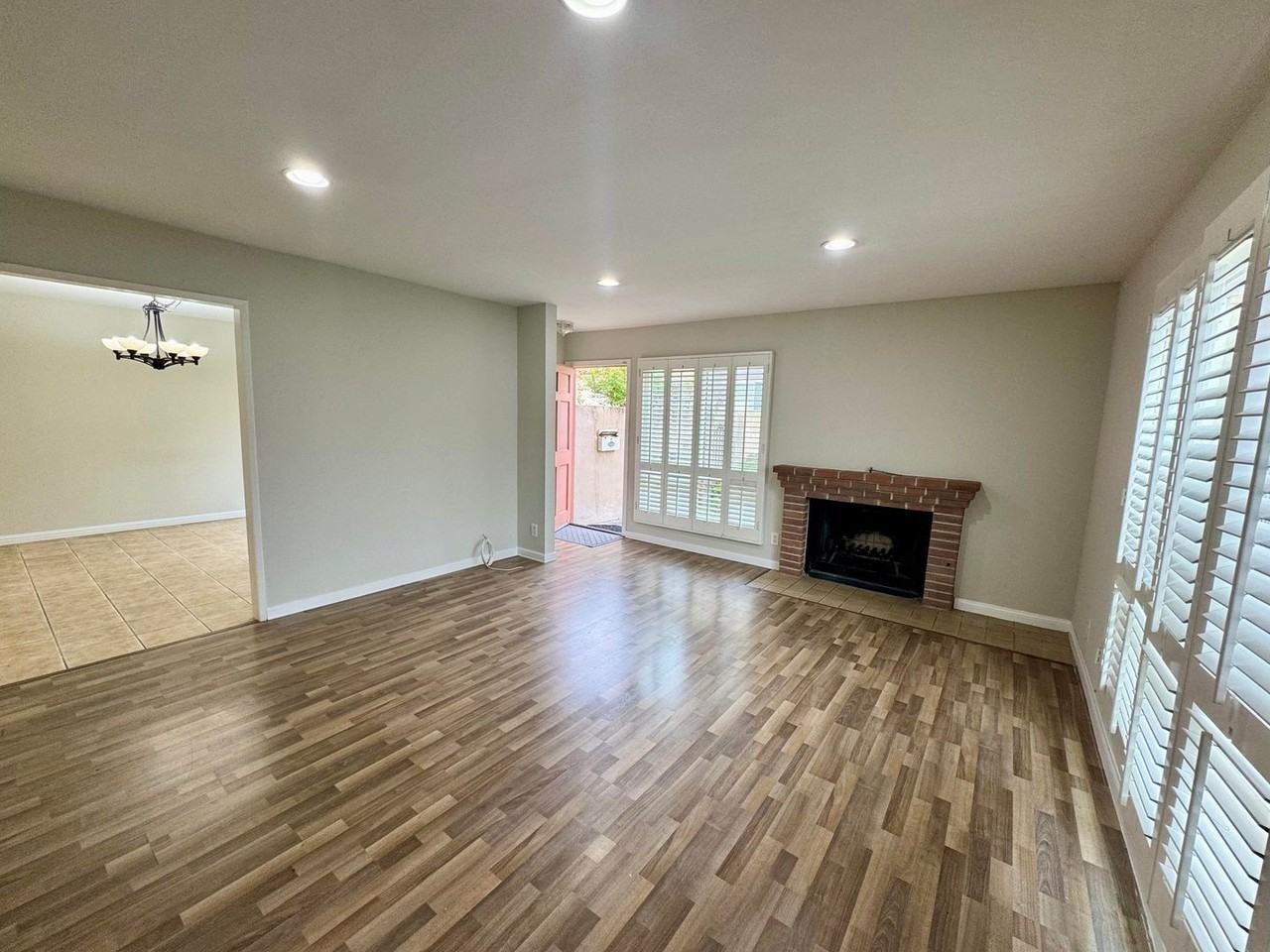 3462 Del Amo Blvd - Photo 4 of 29