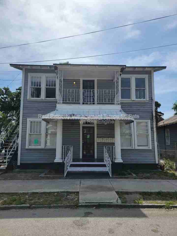 3005 Sanchez St #3