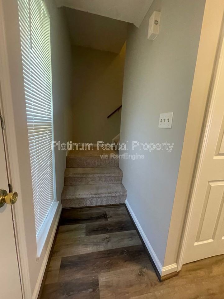 1125 Jamestowne Trl - Photo 5 of 50