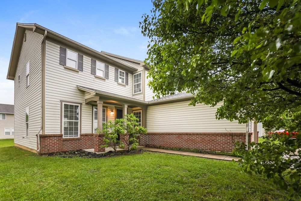 8025 Cole Wood Blvd - Photo 4 of 17