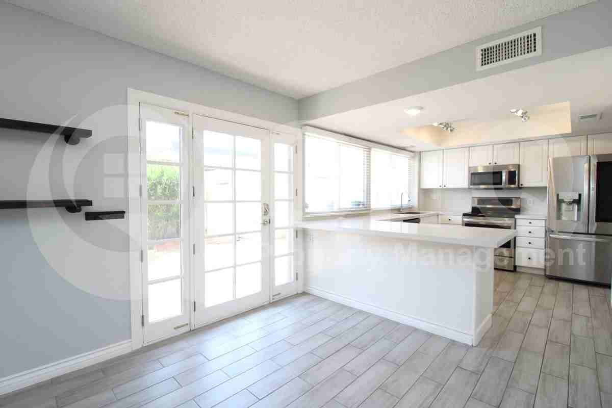 4919 N Granite Reef Rd - Photo 5 of 20
