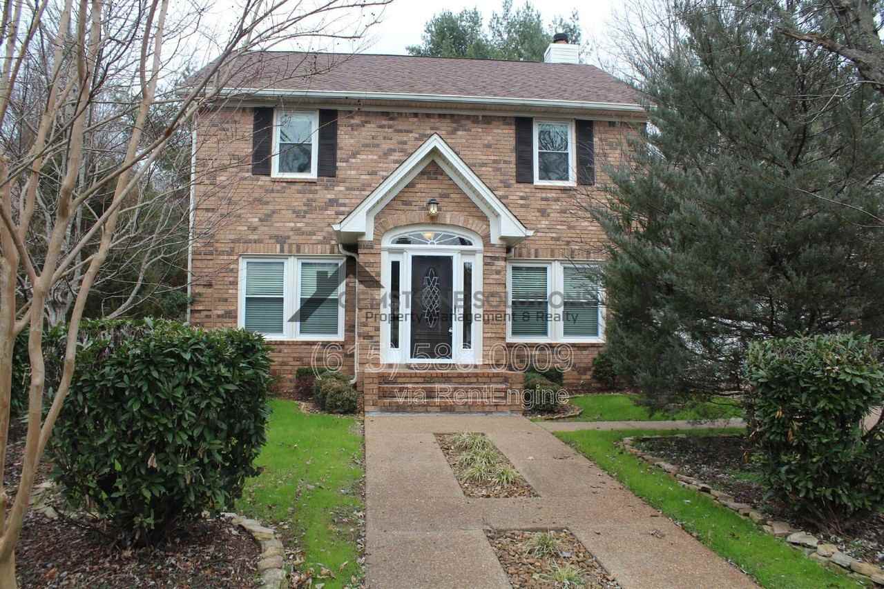 430 Maplegrove Dr - Photo 2 of 26