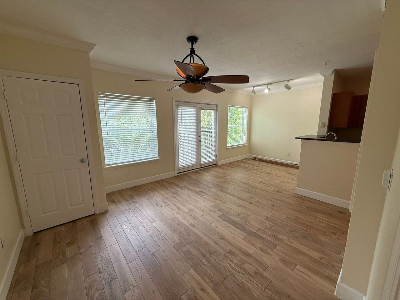 304 E South St #5024 - Photo 2 of 17