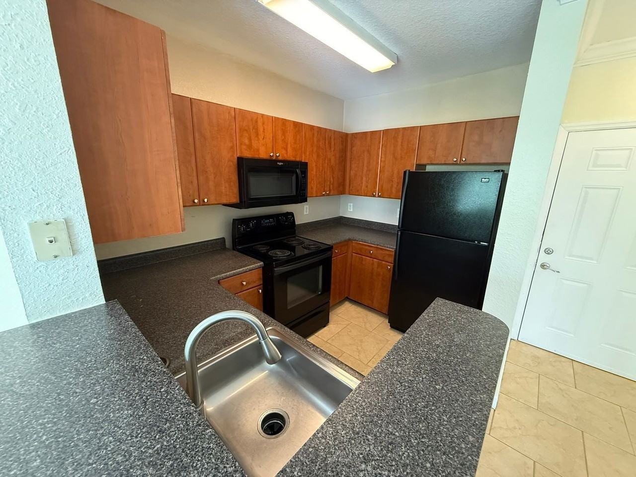 304 E South St #5024 - Photo 5 of 17