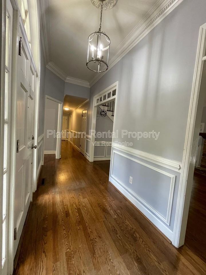 4204 N Mountain Rd Ne - Photo 3 of 33