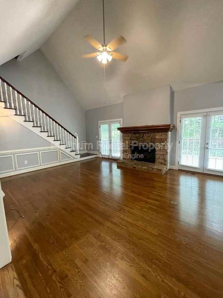 4204 N Mountain Rd Ne - Photo 5 of 33