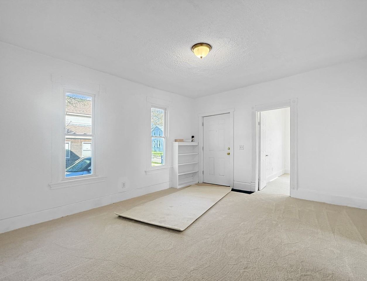 728 Baxter St Se #1 - Photo 2 of 9