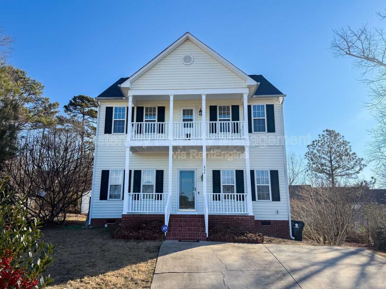 804 Willowedge Ct