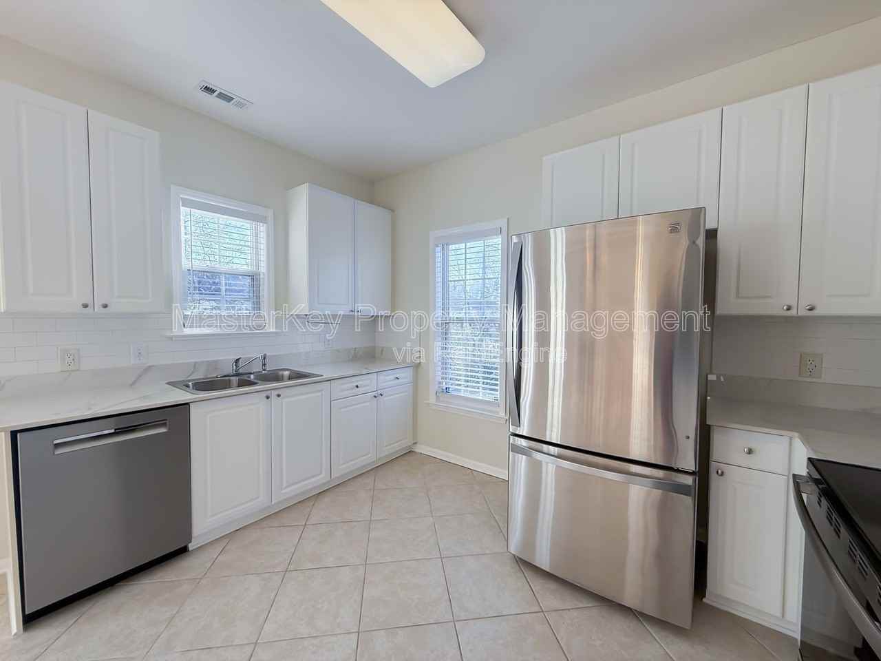 804 Willowedge Ct - Photo 5 of 33