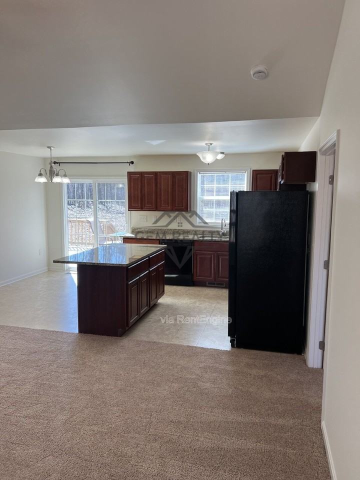 8326 Quicks Way - Photo 7 of 42