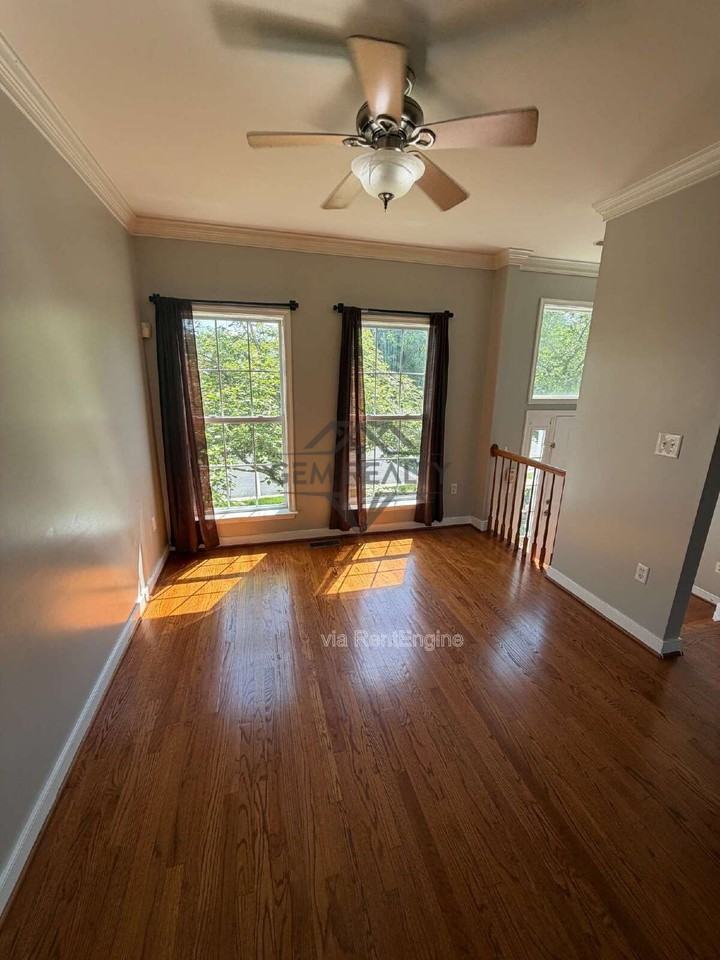 3318 Broker Ln - Photo 6 of 15
