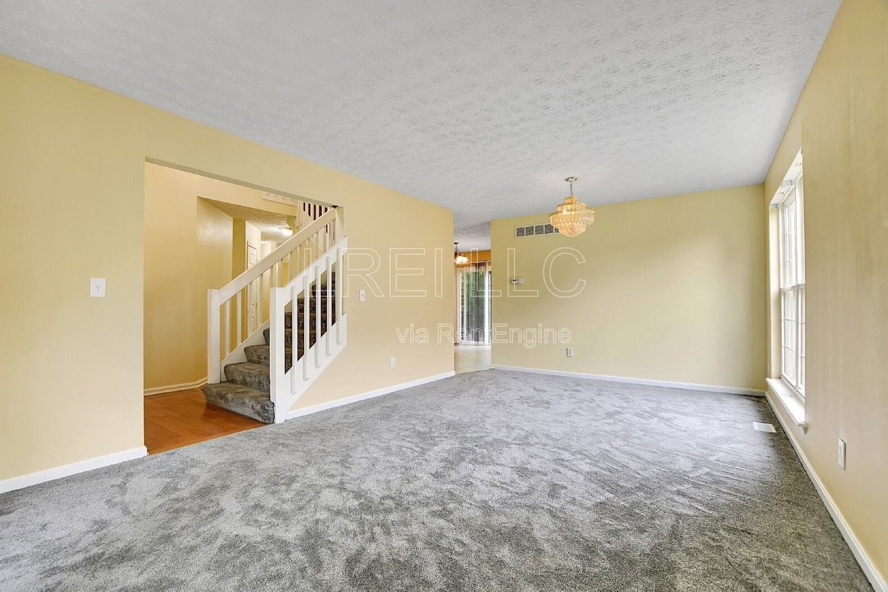 5703 Georgia Ln - Photo 2 of 19