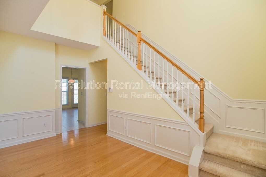 11655 Crossington Rd - Photo 3 of 24