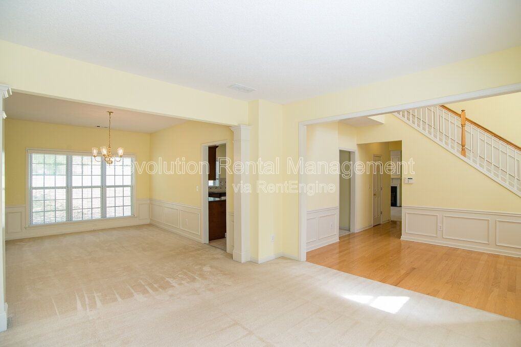 11655 Crossington Rd - Photo 6 of 24