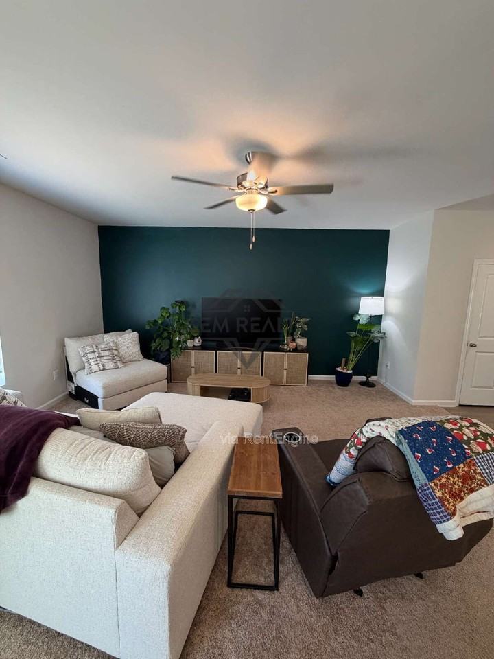 17111 J Shelby Guss Way - Photo 4 of 20