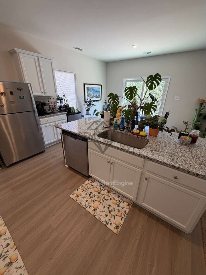 17111 J Shelby Guss Way - Photo 5 of 20
