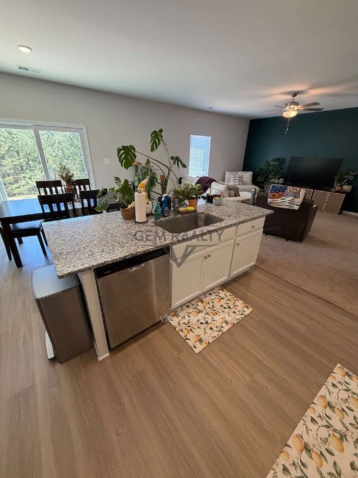 17111 J Shelby Guss Way - Photo 6 of 20